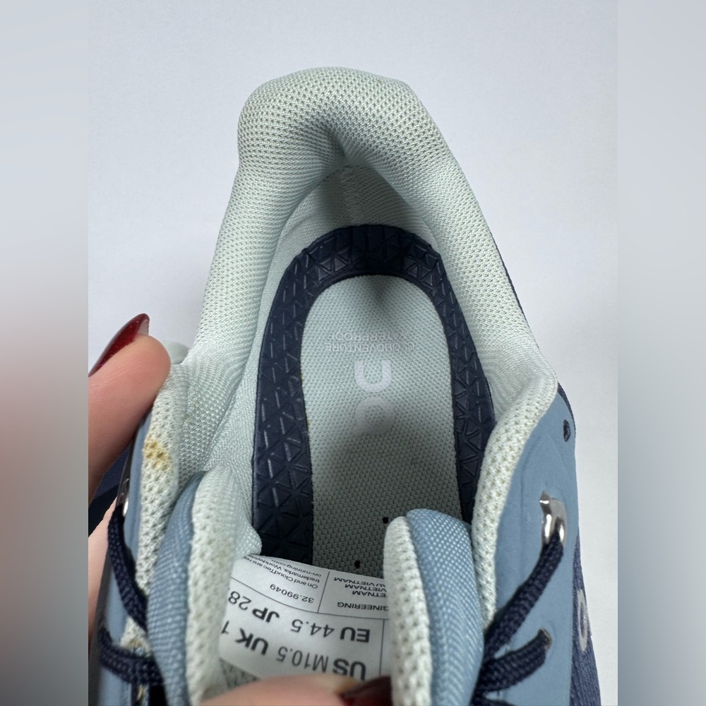 On Running Cloudventure Waterproof Men’s Trail Running Shoes in denim/midnight - Picture 14 of 15